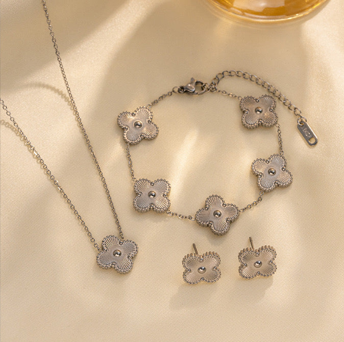 Four Leaf Clover Set